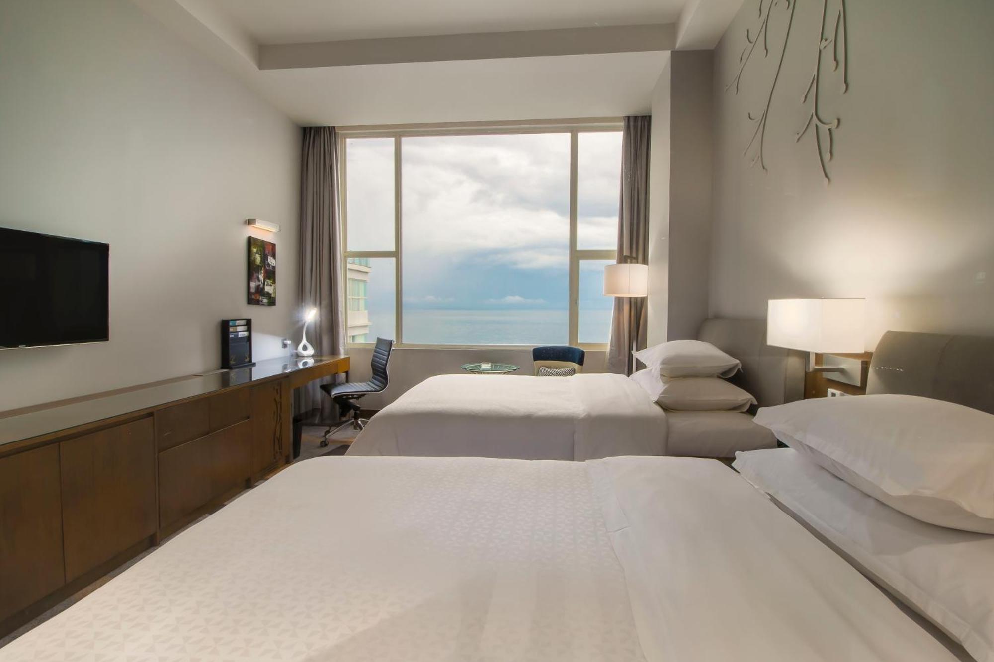 Four Points By Sheraton Manado Buitenkant foto