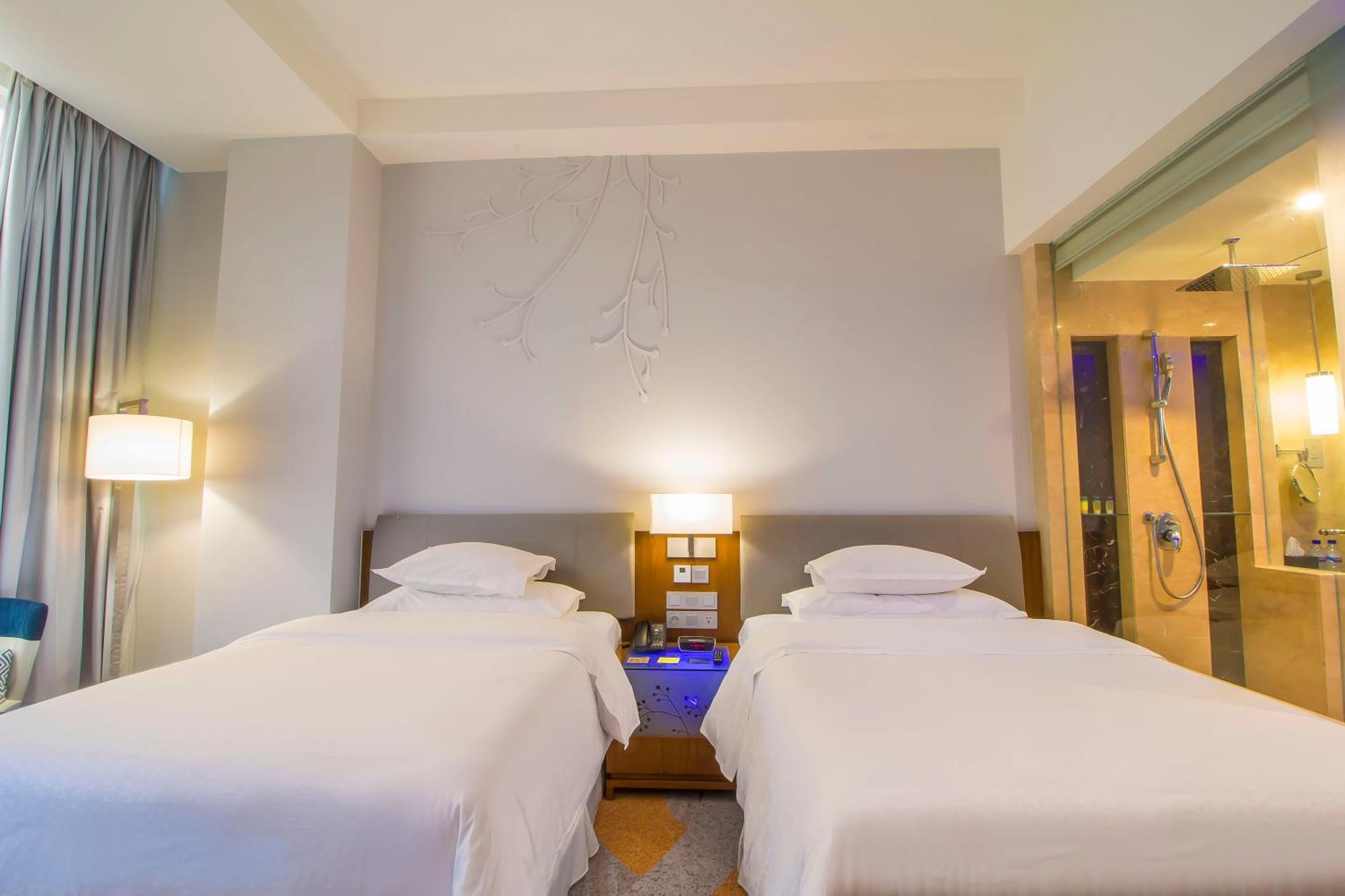 Four Points By Sheraton Manado Buitenkant foto
