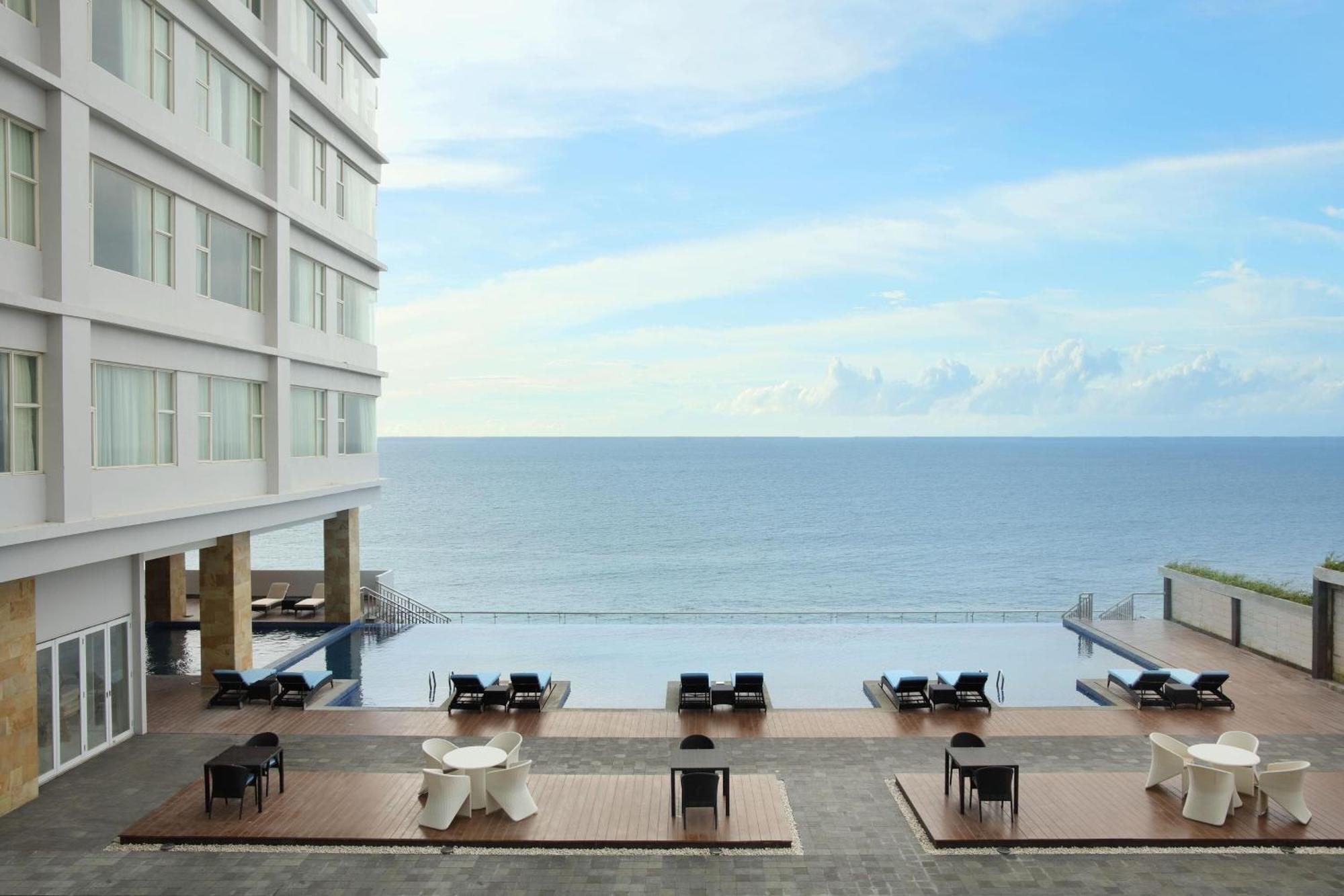 Four Points By Sheraton Manado Buitenkant foto