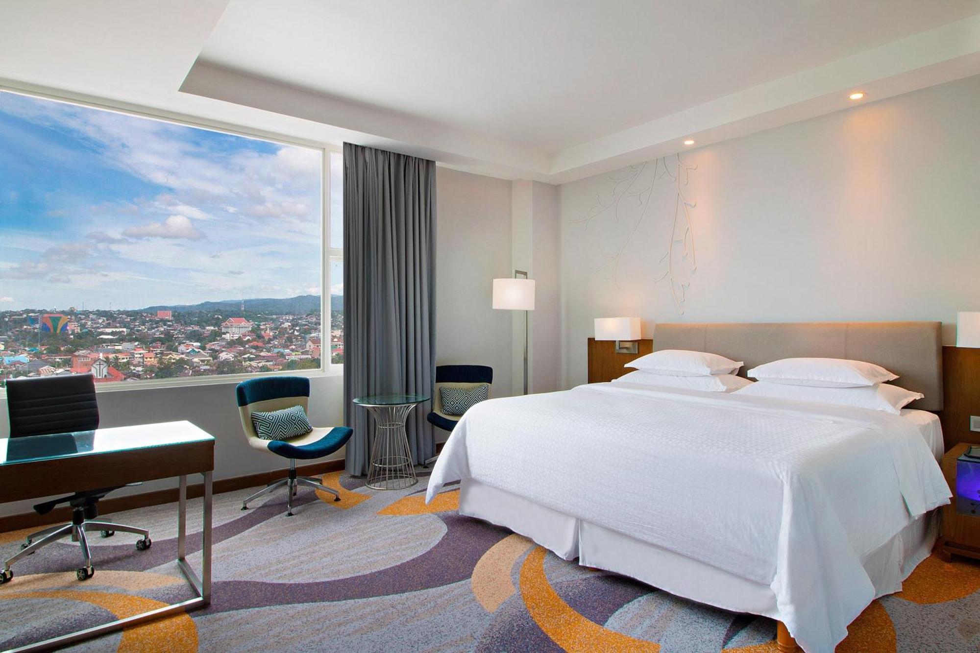 Four Points By Sheraton Manado Buitenkant foto