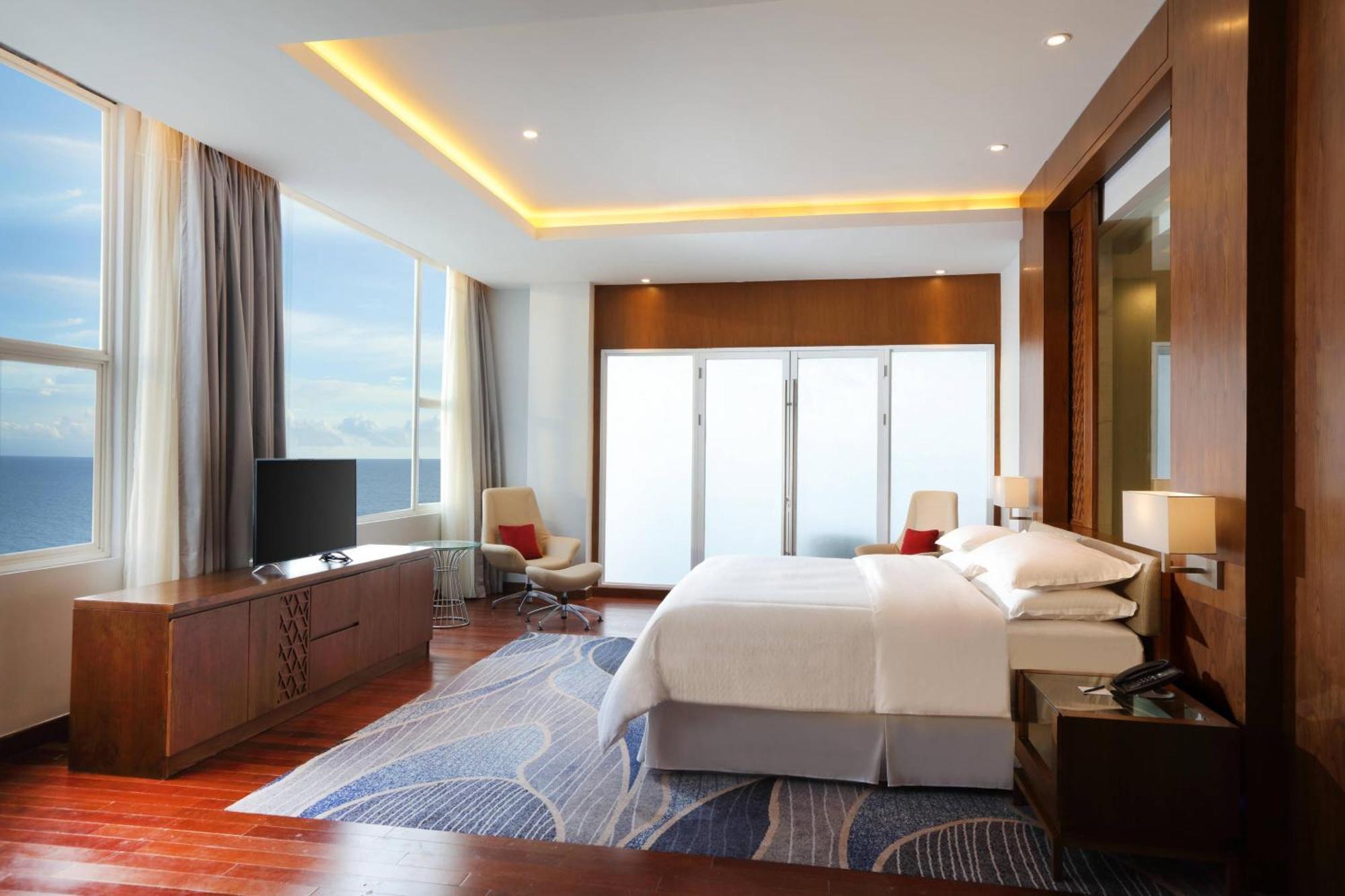 Four Points By Sheraton Manado Buitenkant foto
