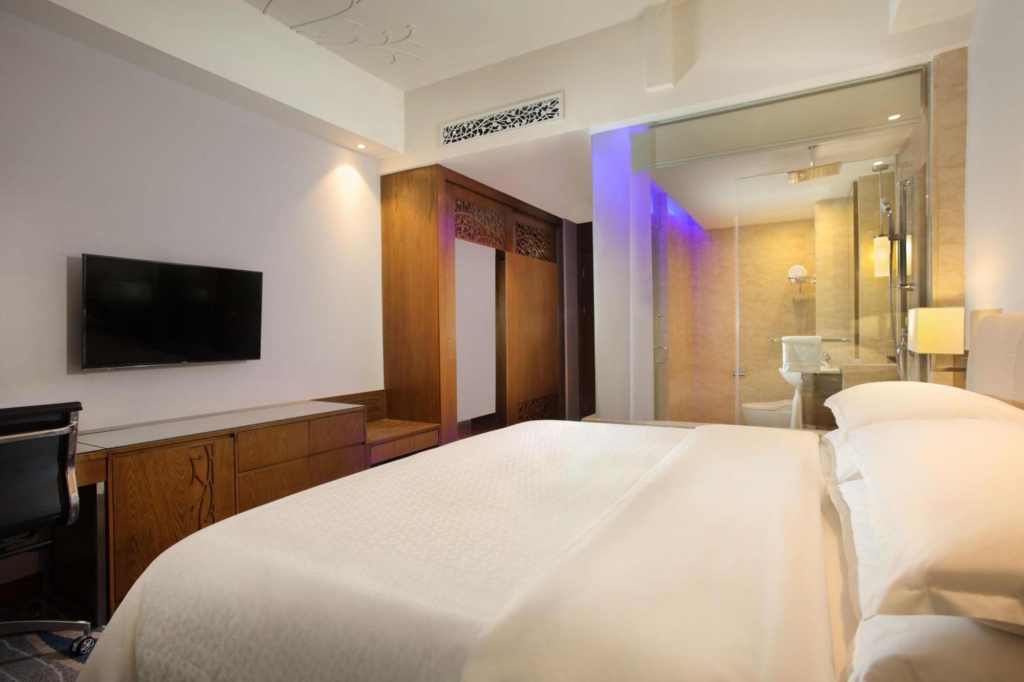 Four Points By Sheraton Manado Buitenkant foto