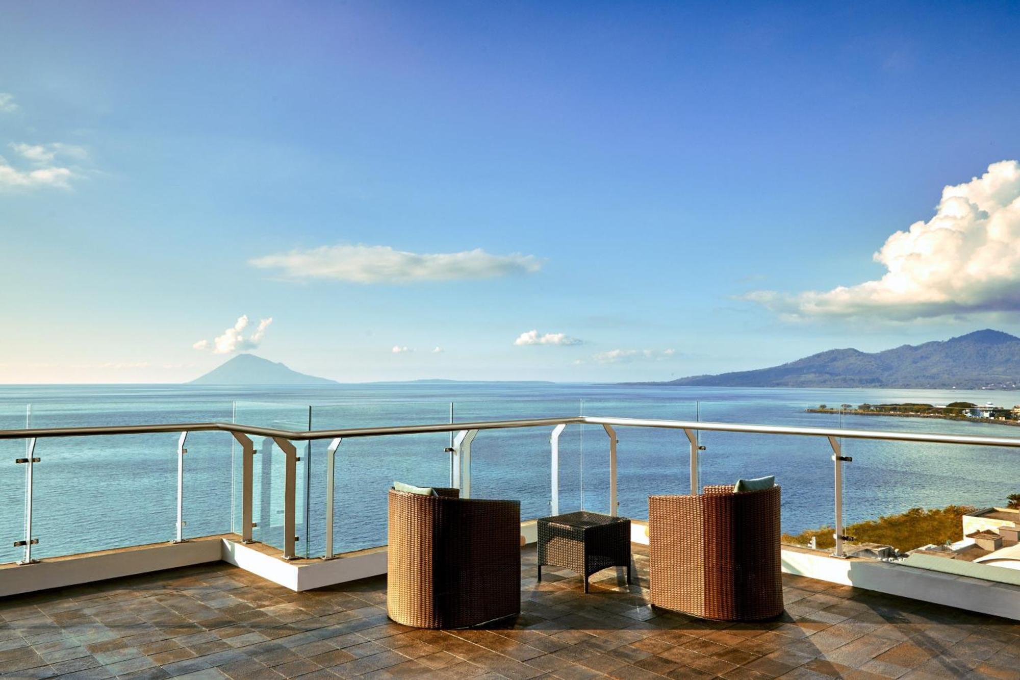 Four Points By Sheraton Manado Buitenkant foto