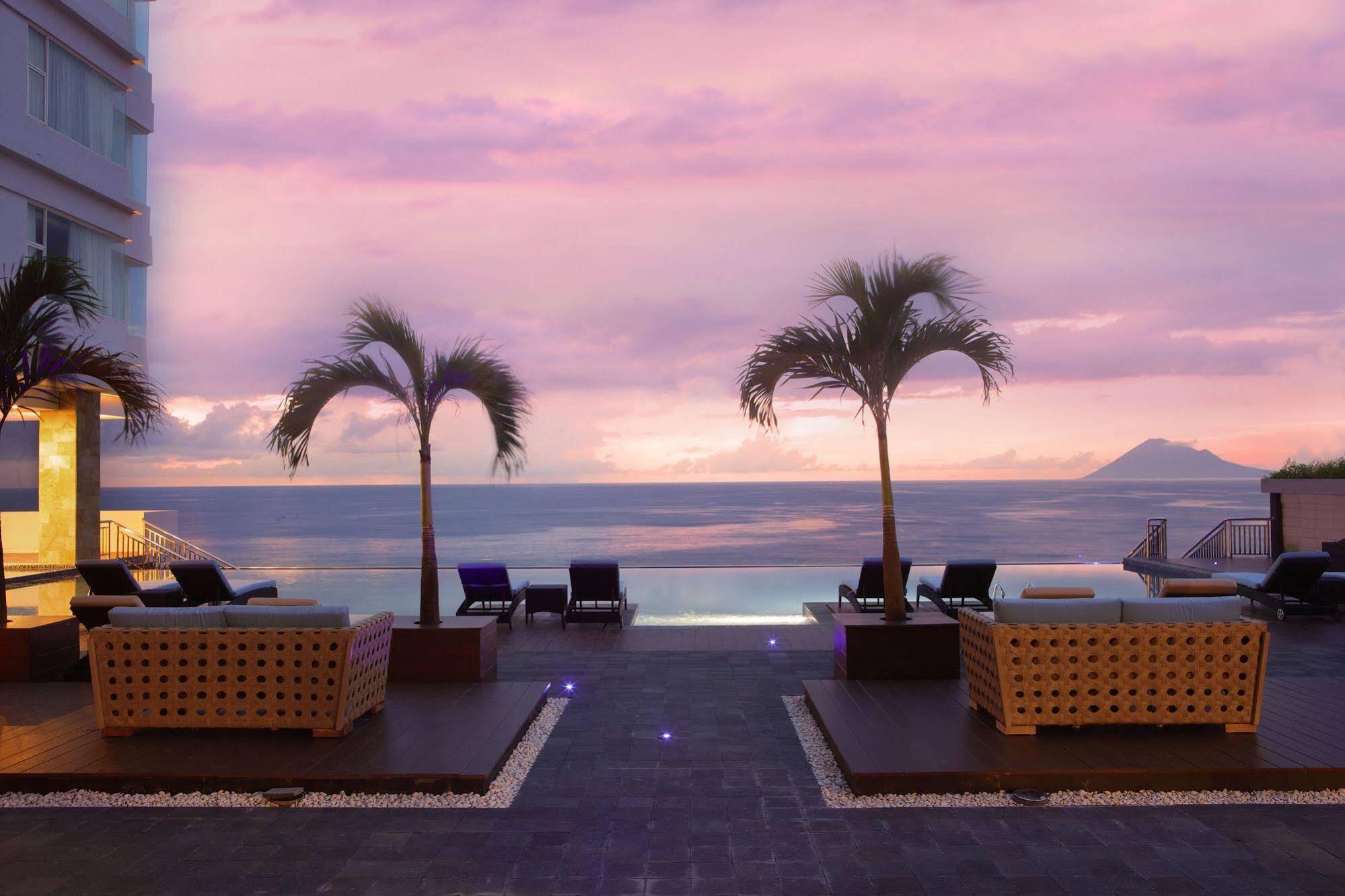 Four Points By Sheraton Manado Buitenkant foto
